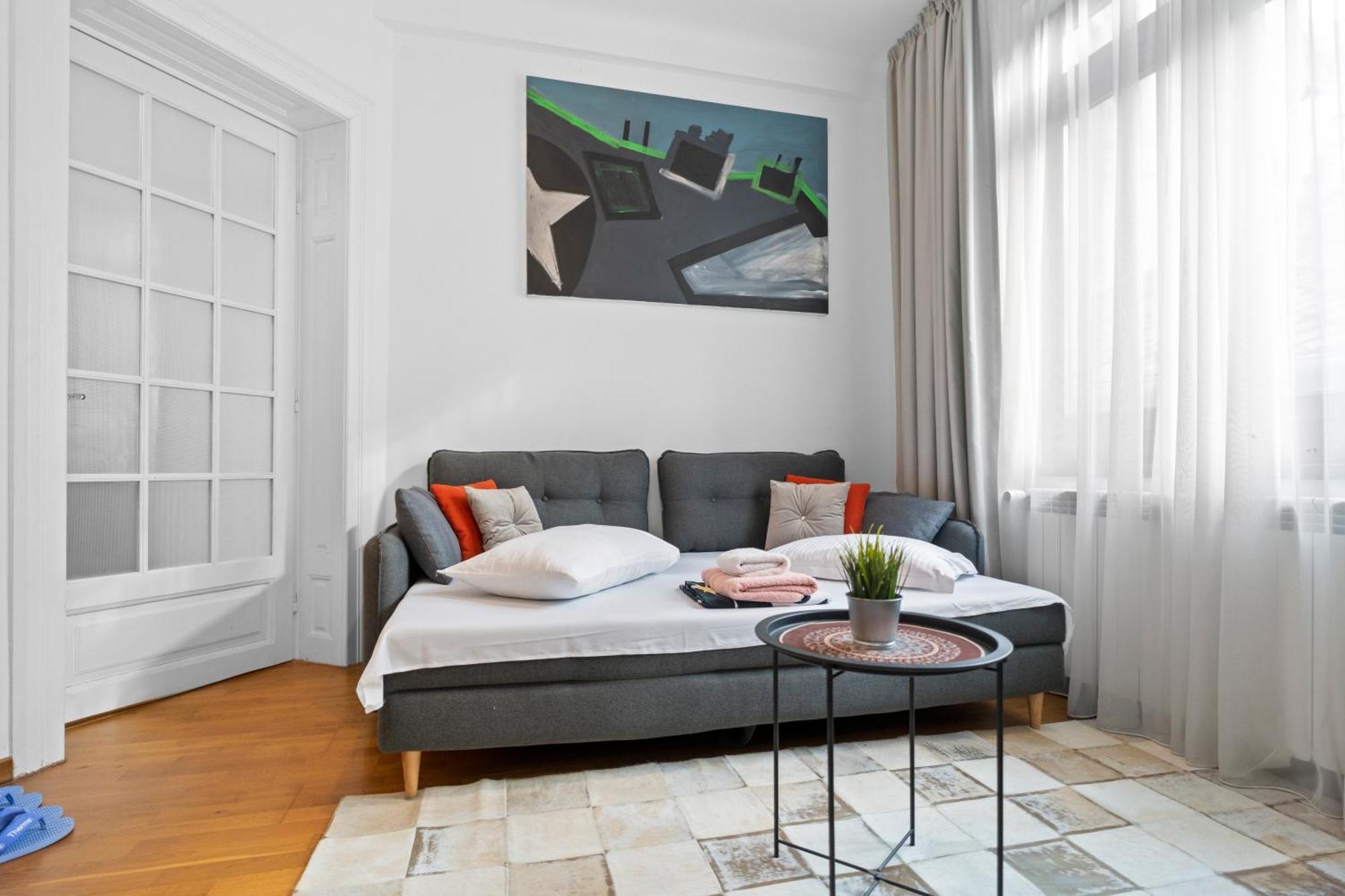 Golden Residences - & Penthouse In Old Town * בוקרשט