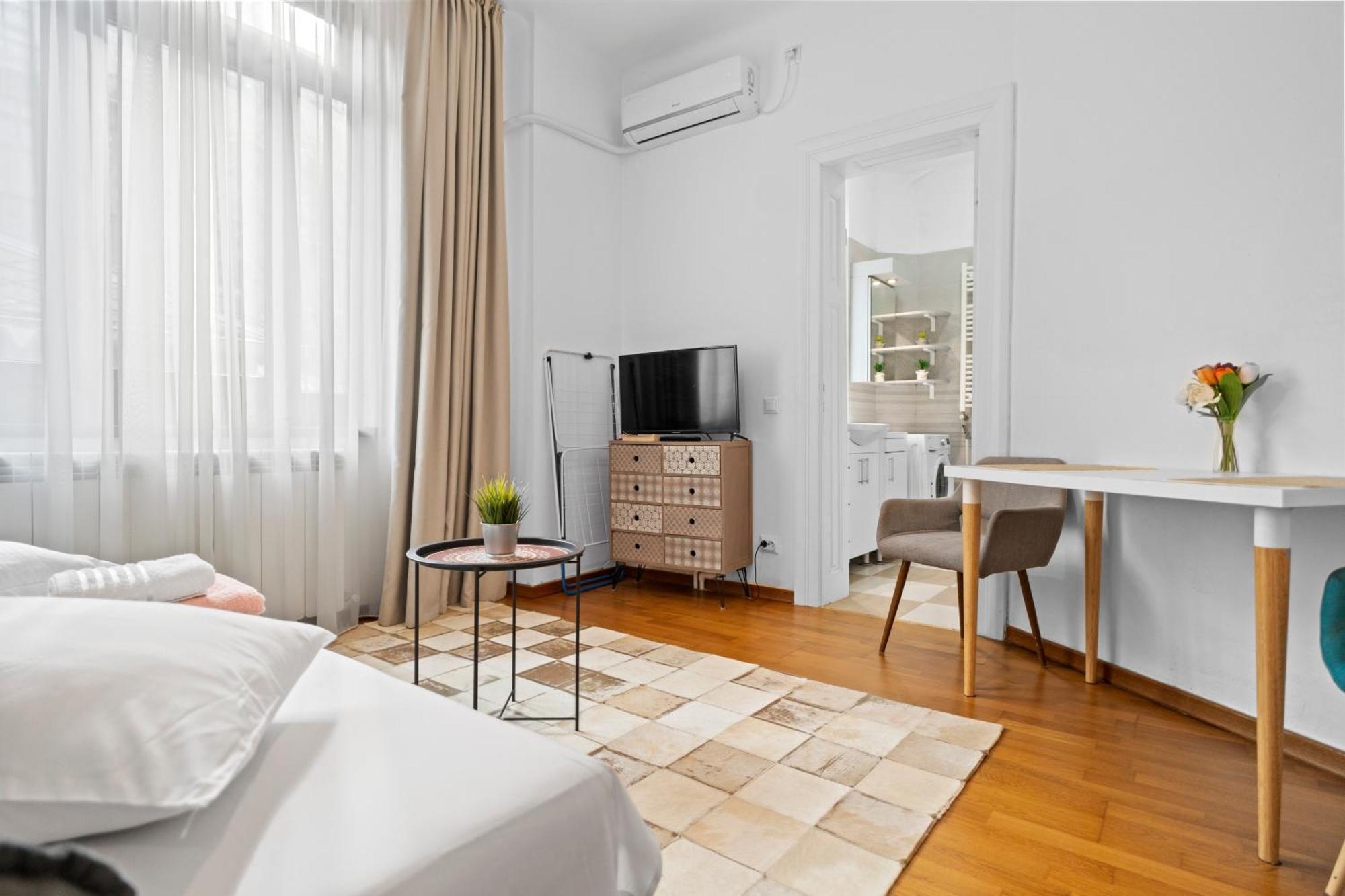Golden Residences - & Penthouse In Old Town דירה *