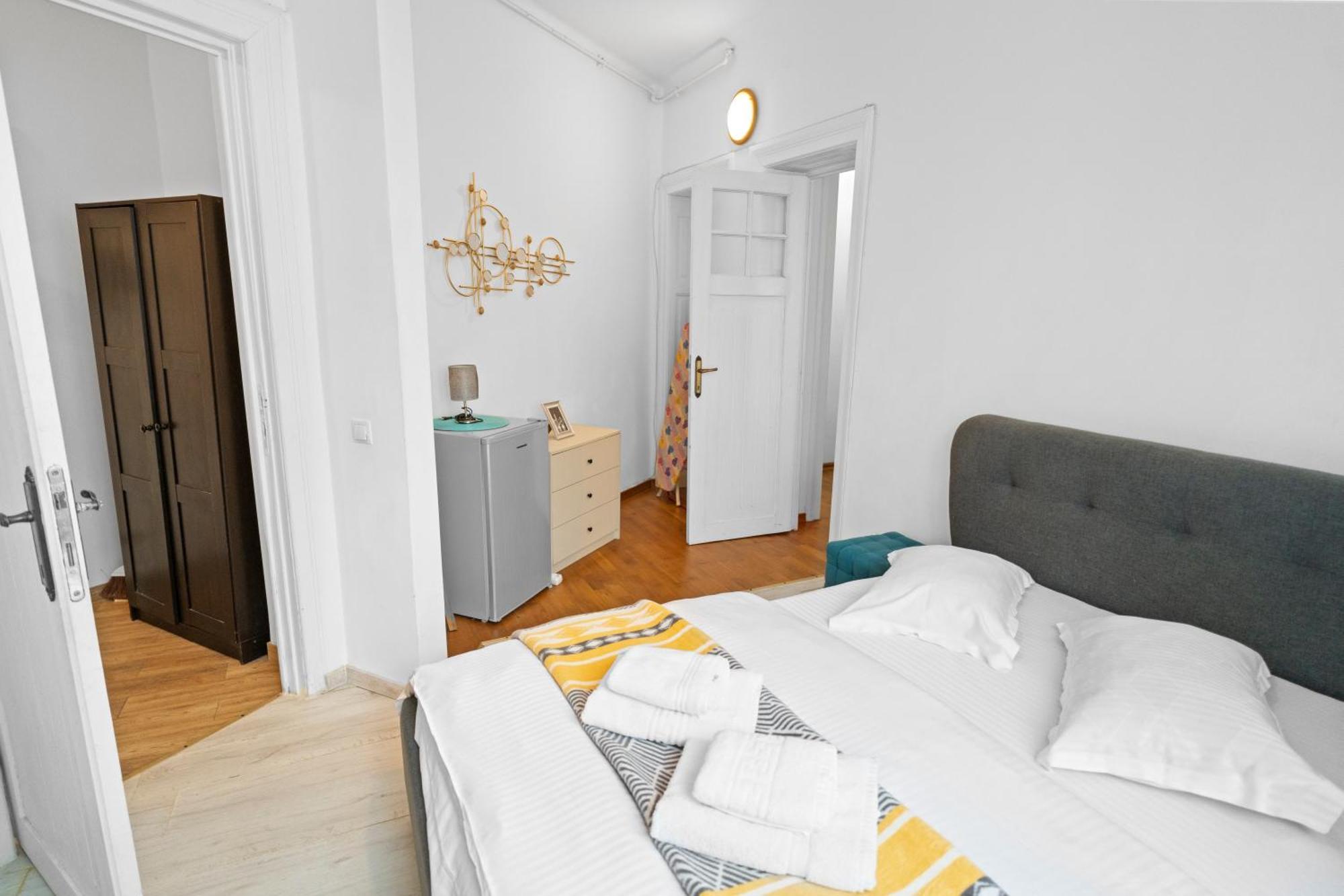 Golden Residences - & Penthouse In Old Town דירה