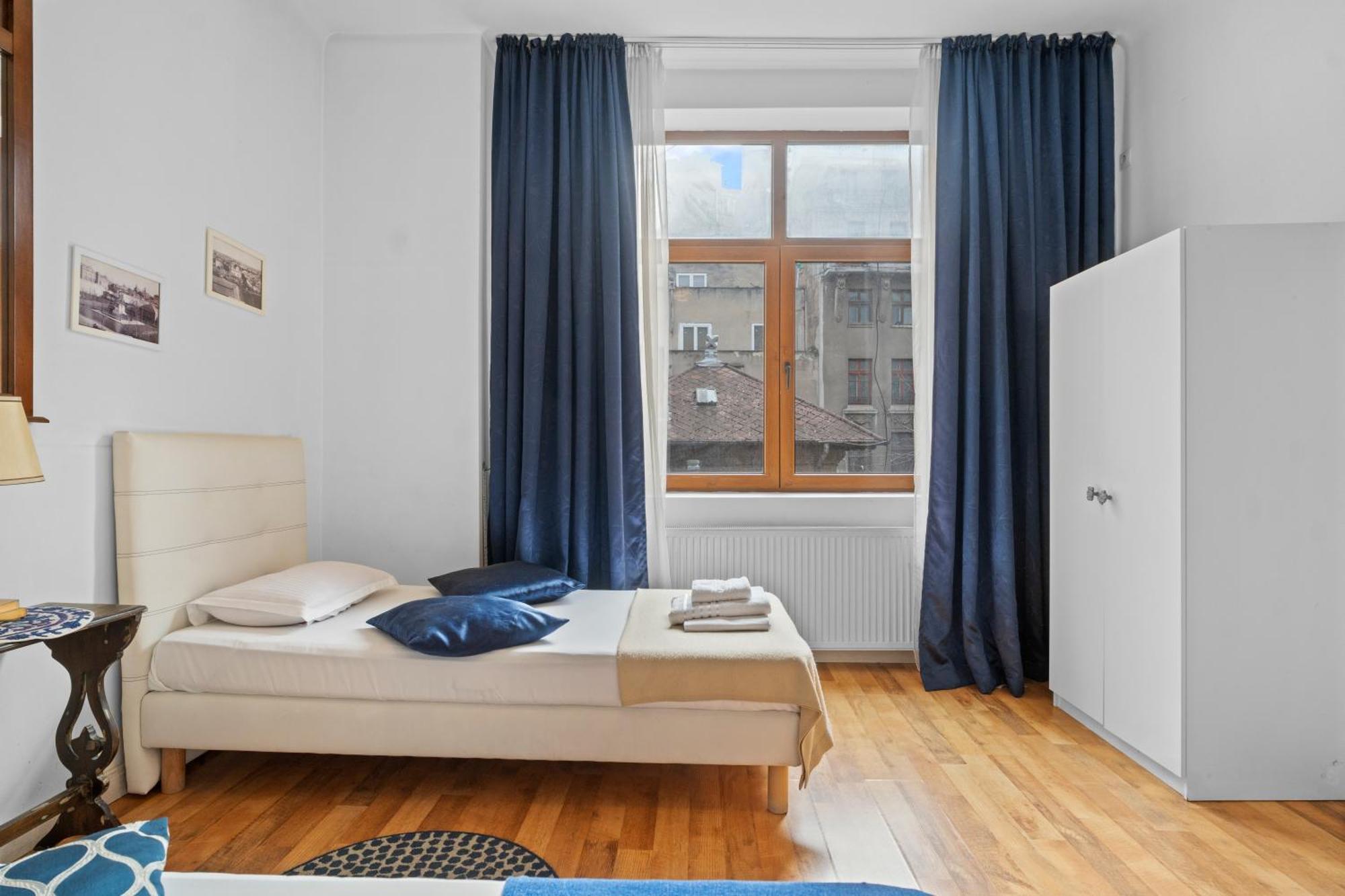 Golden Residences - & Penthouse In Old Town Bukarest
